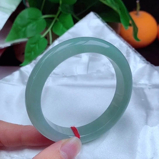 翡翠手镯未镶嵌   79 正圈55-56