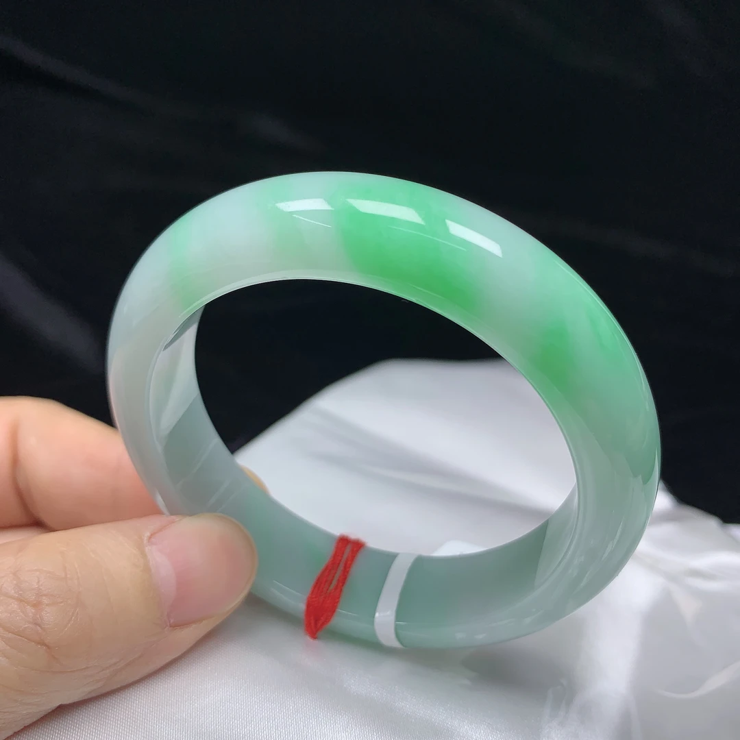 54圈阳绿宽边冰润天然翡翠A货正圈手镯女款时尚百搭平安玉镯无裂