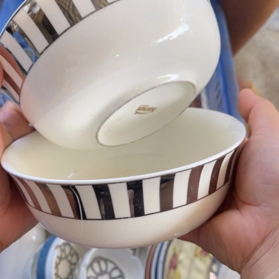 库存陶瓷瑕疵不影响使用慎拍