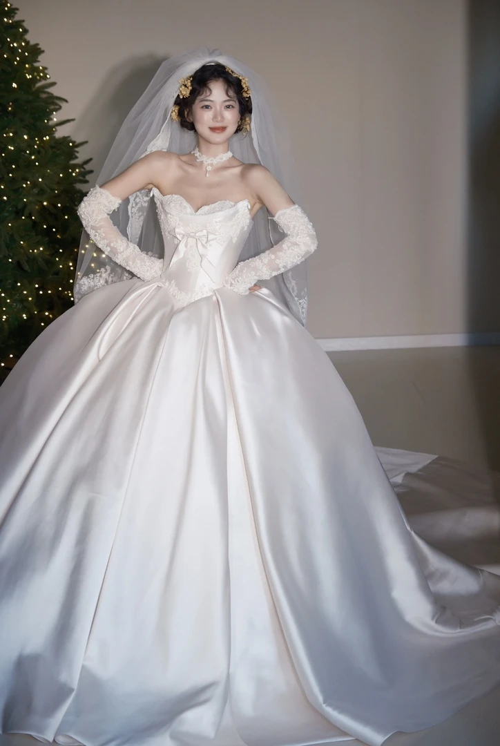 《少女安妮》宫廷抹胸型中腰婚纱森系白色法式结婚气质复古