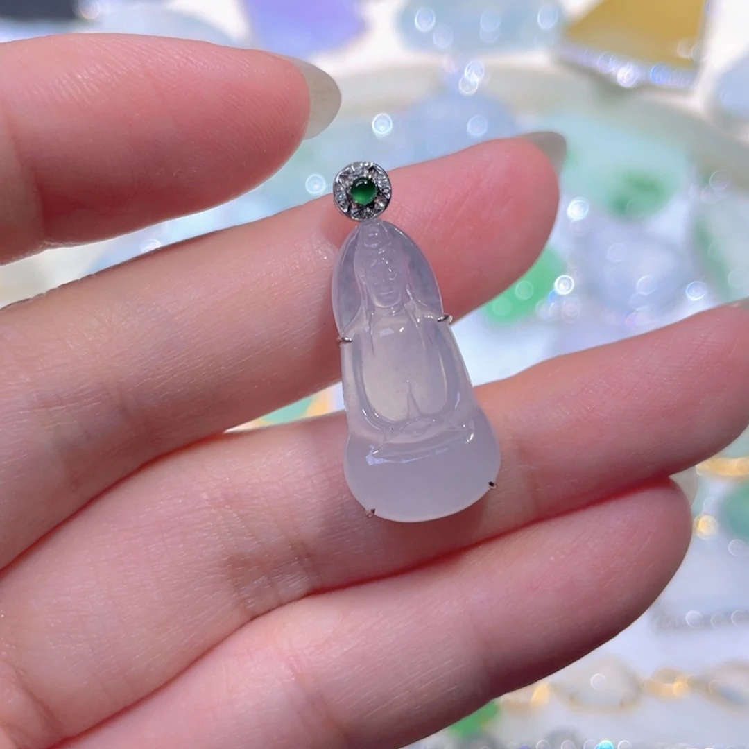 翡翠18K金镶嵌颈饰翡翠