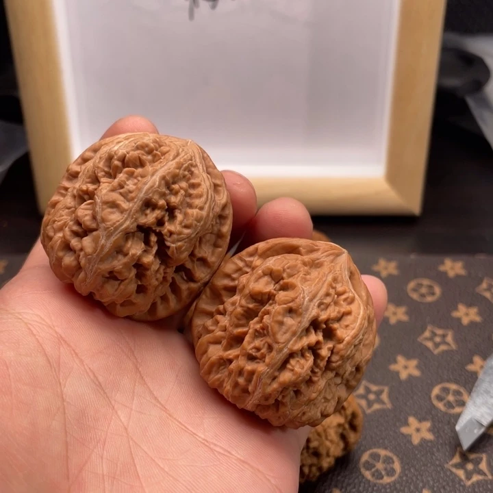 核桃粗筋文玩核桃