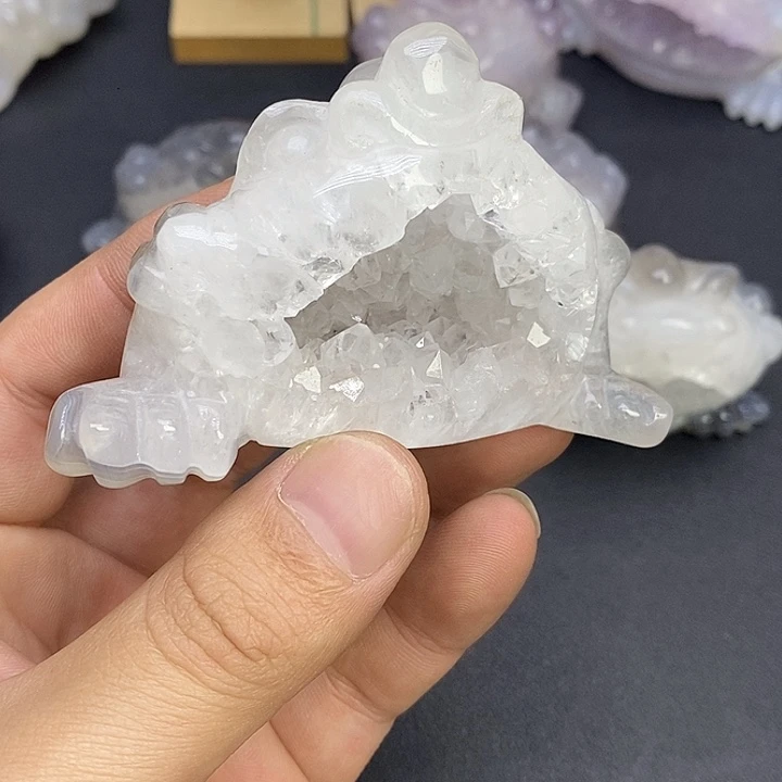 叶***盛玛瑙/玉髓未镶嵌珠宝奇石