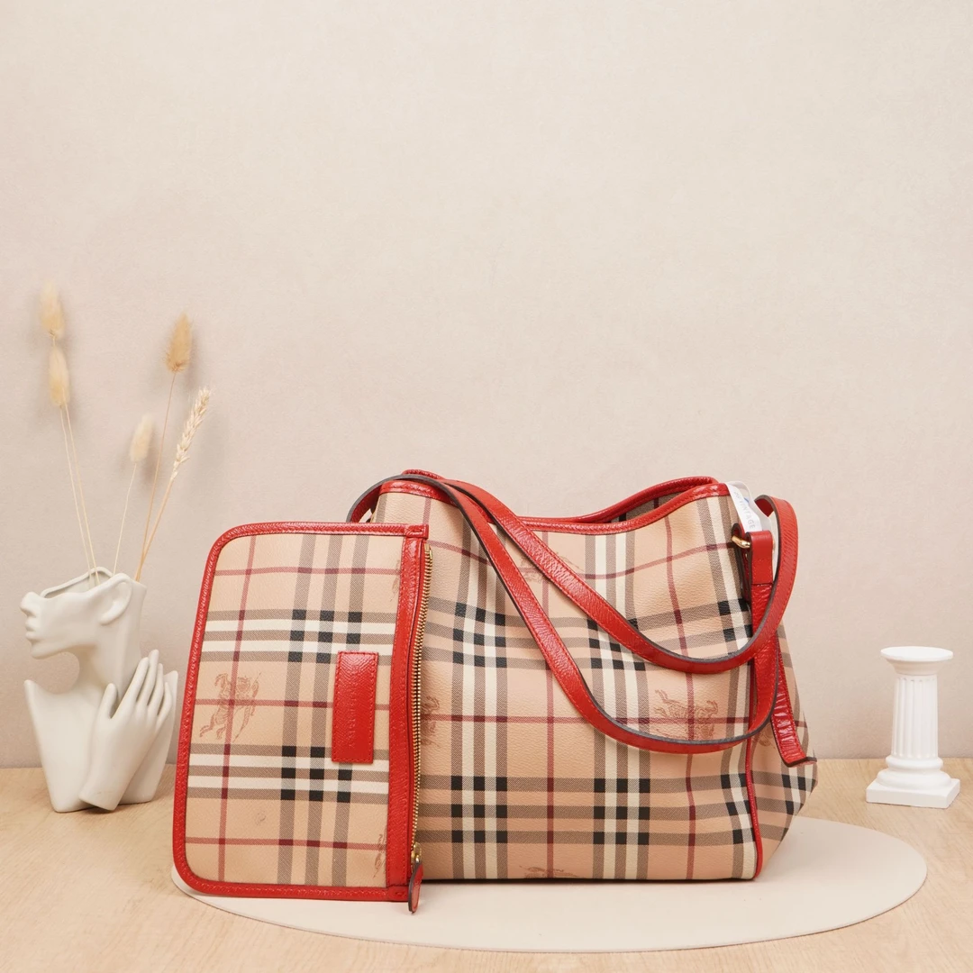 95新 BURBERRY/博柏利 博柏利战马托特DS021892