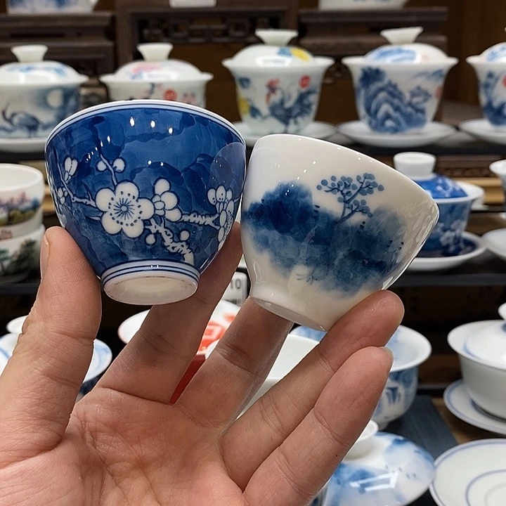 手绘微瑕冰梅水乡杯各一个