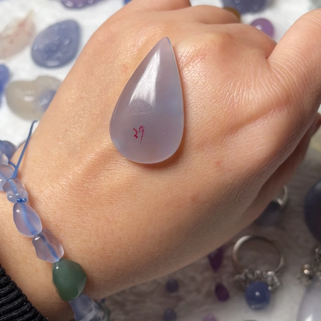 玛瑙/玉髓未镶嵌颈饰蓝玛瑙水滴吊坠