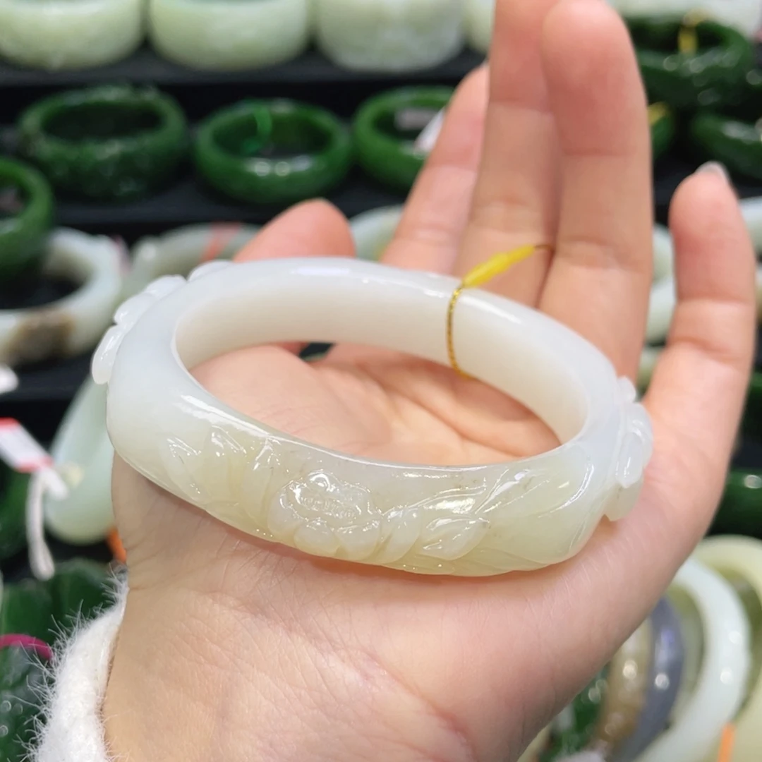 未镶嵌手镯和田玉74