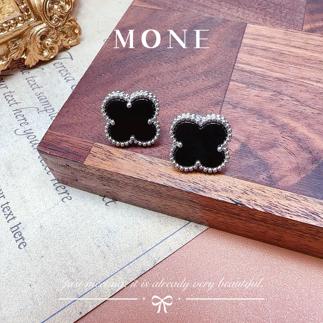 5262 法★【单花四叶草】 ALIX 爱丽斯 限定 耳钉