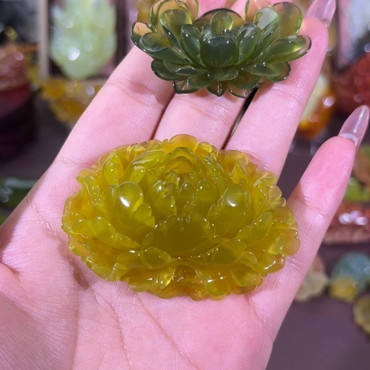 未镶嵌蛇纹石玉颈饰兮***?随机发