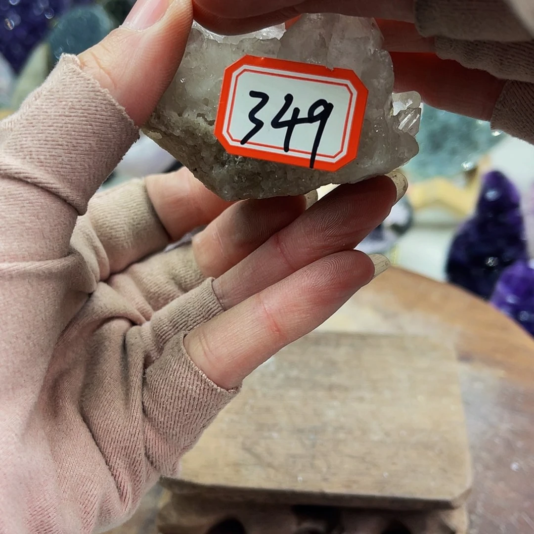 水晶随形摆件未镶嵌