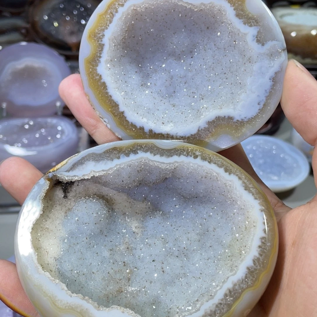 未镶嵌水晶大型摆件（非配饰）聚宝盆