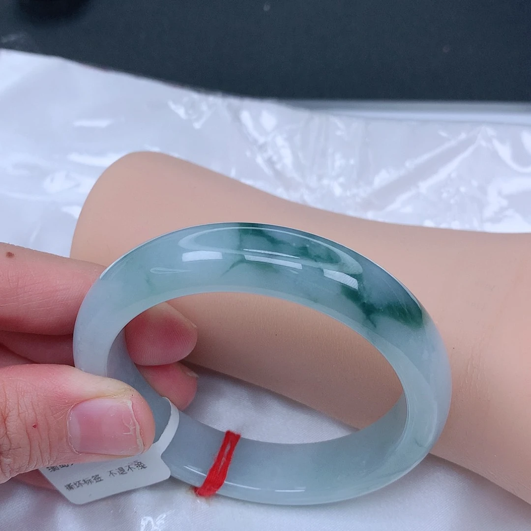 【闪购商品】未镶嵌手镯翡翠，55