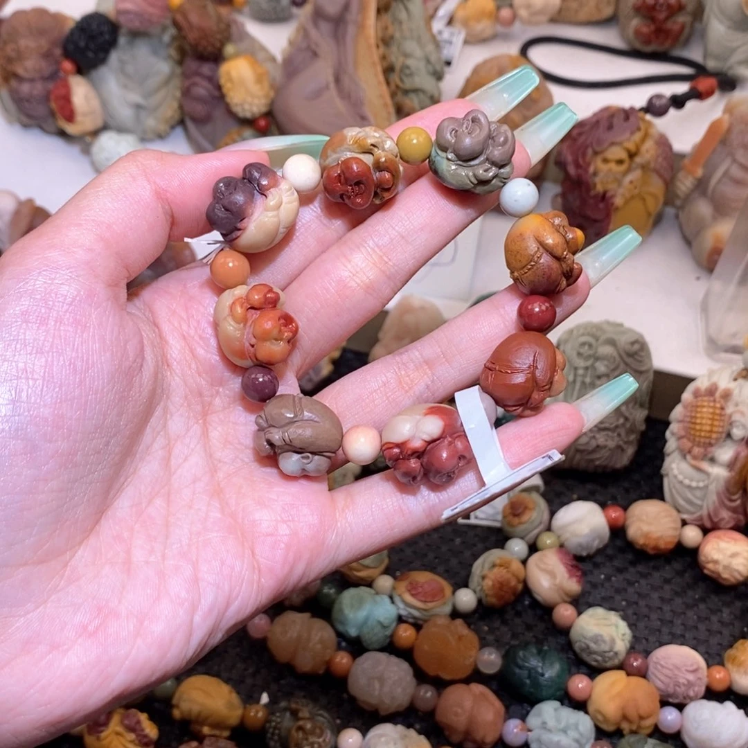 未镶嵌手链石英质玉（阿拉善玉）