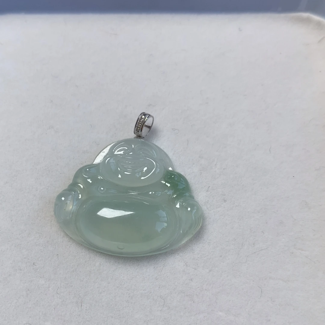 翡翠18K金镶嵌颈饰佛