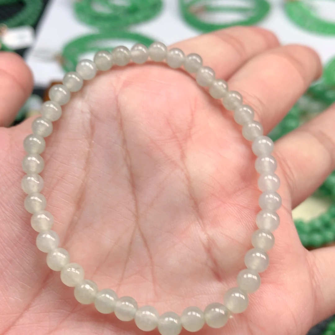 翡翠手链未镶嵌翡翠