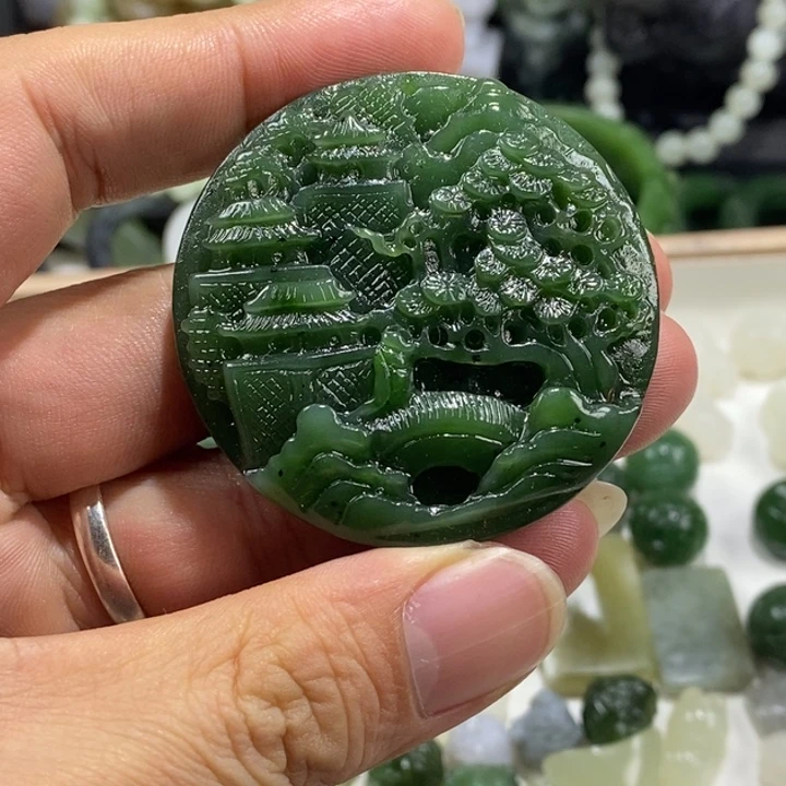 和田玉未镶嵌车挂