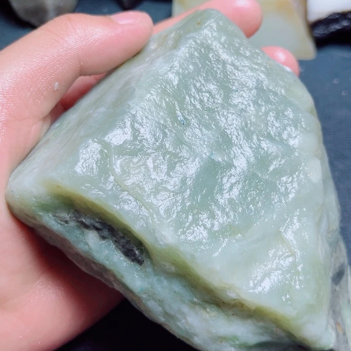 和田玉（白玉）未镶嵌珠宝奇石