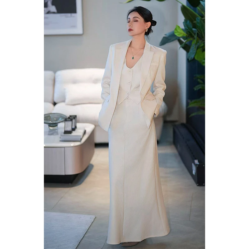 商务气质女装冬老钱风时尚设计感正式场合假两件西装马夹优雅套裙