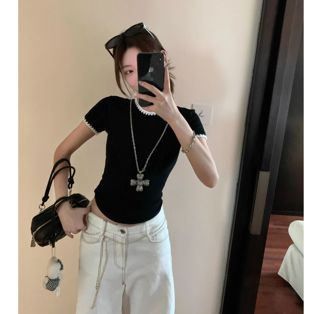 撞色设计感小众短款显瘦辣妹高腰上衣正肩修身刺绣短袖女t恤夏季