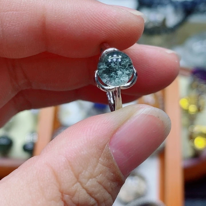 未镶嵌颈饰水晶水晶