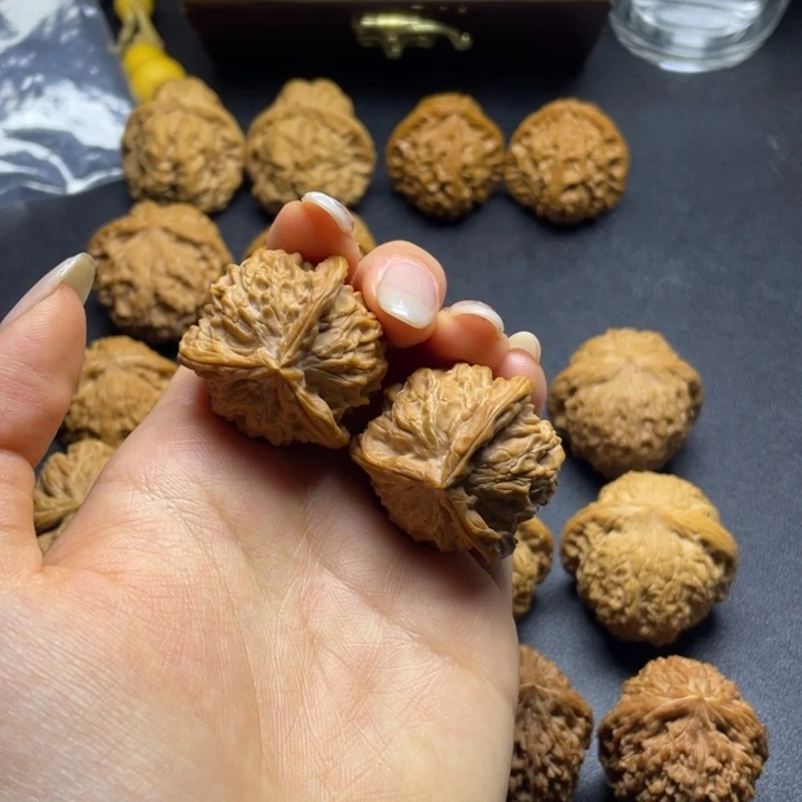 吊坠文玩核桃36盘山三棱