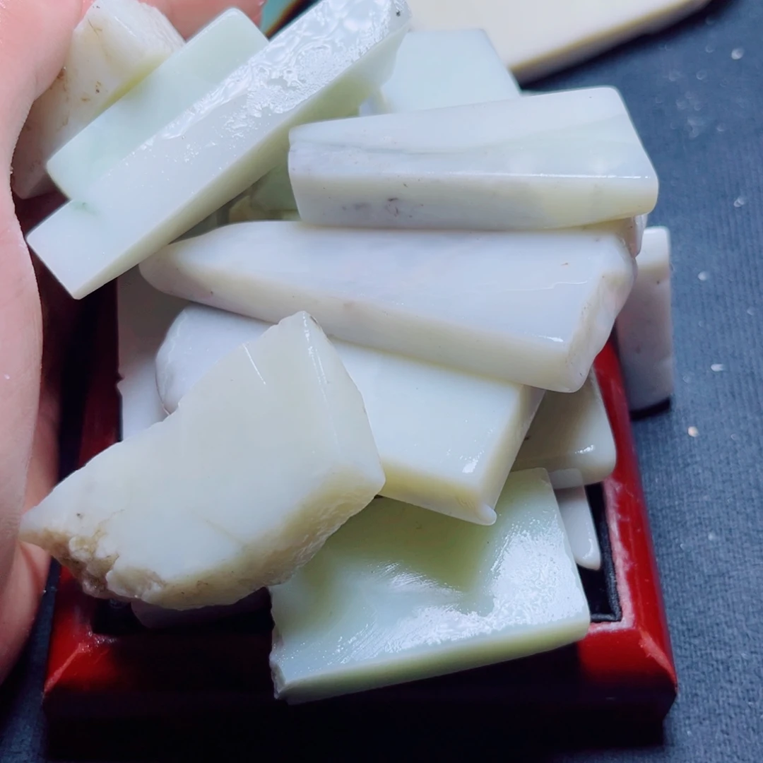 未镶嵌和田玉珠宝奇石
