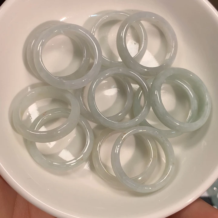 翡翠裸石多样性发货发其一