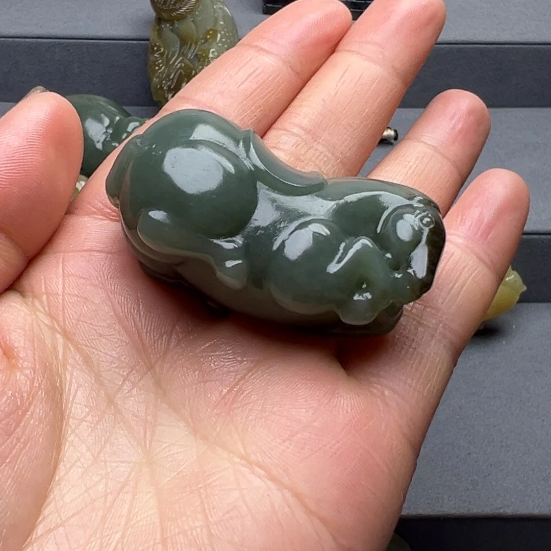 和田玉颈饰未镶嵌多*