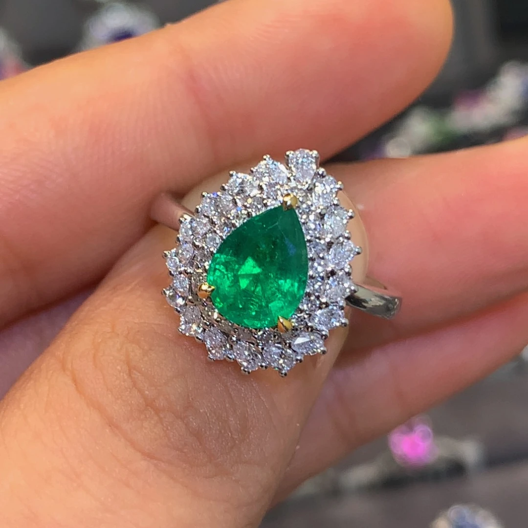 戒指18K金镶嵌祖母绿