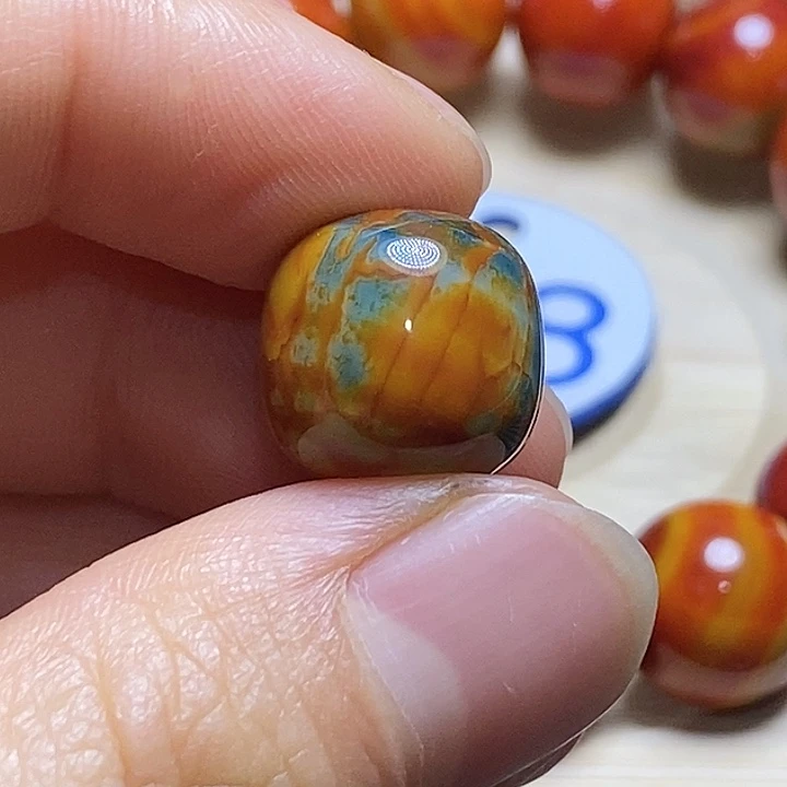 谭***生玛瑙/玉髓未镶嵌颈饰