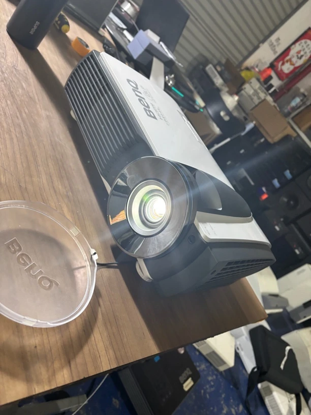 9新 Benq/明基 二手 明基激光投影仪 运费自理