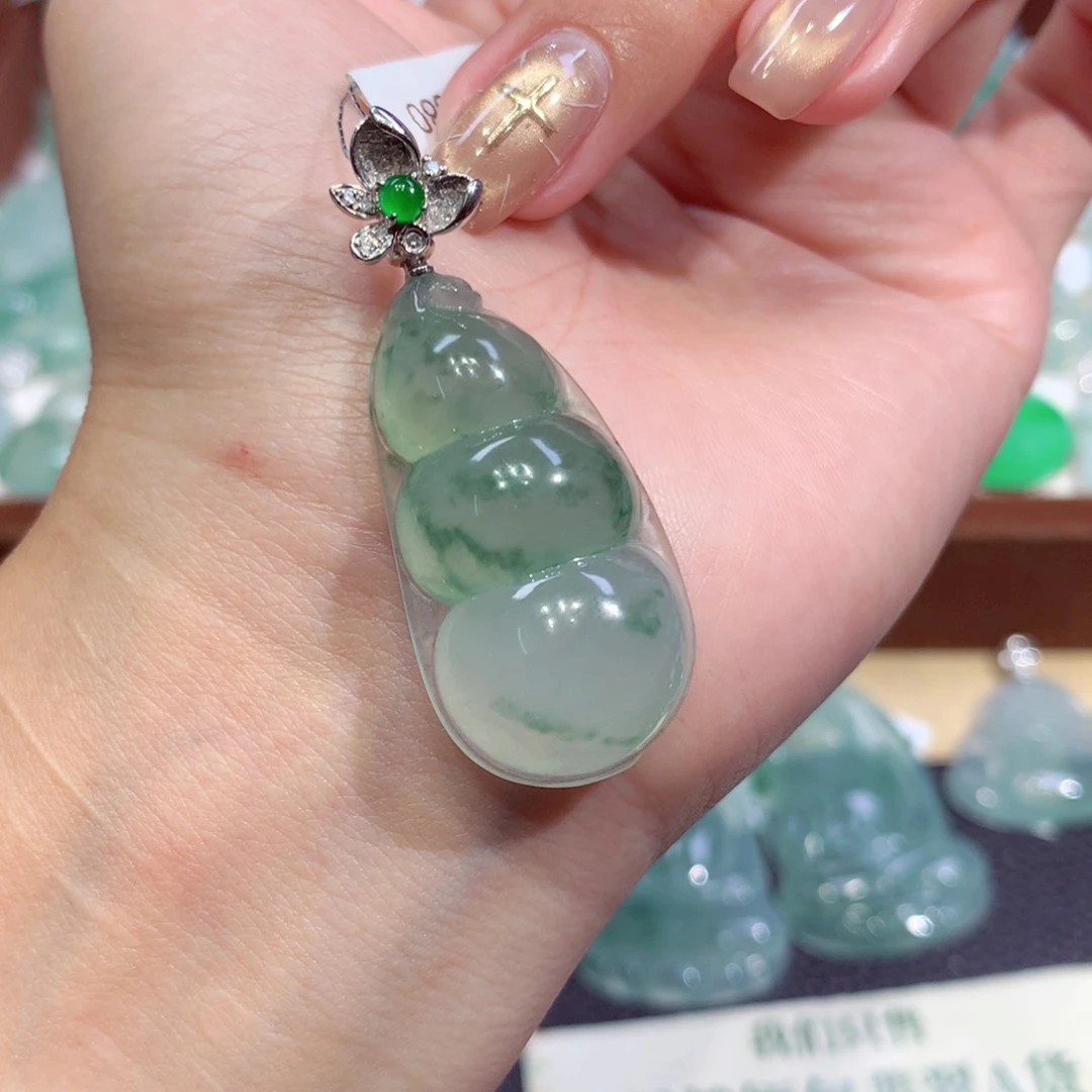 吊坠(不含链)18K金镶嵌翡翠