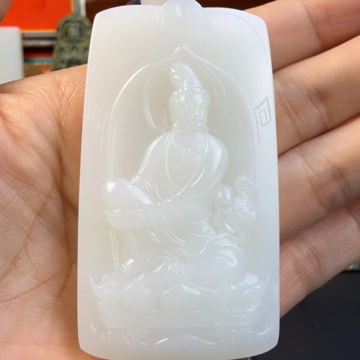 无***在和田玉未镶嵌颈饰