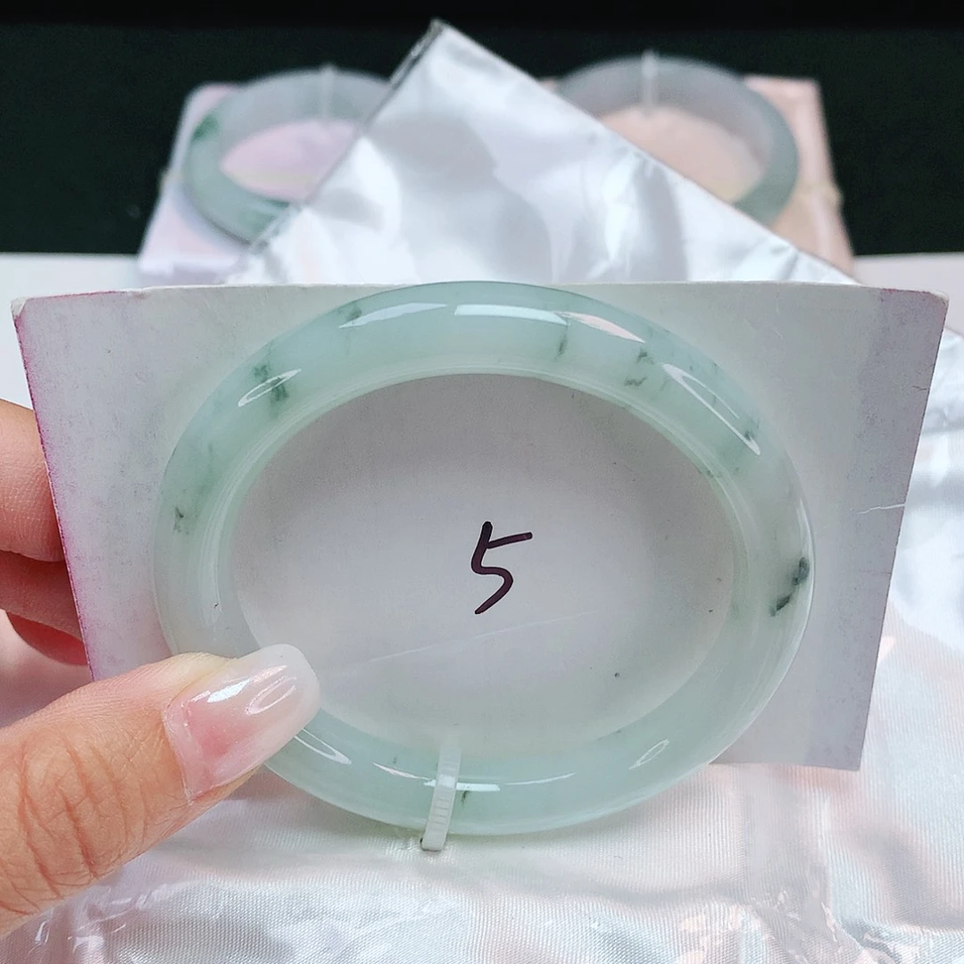 翡翠未镶嵌手镯 圆条53+