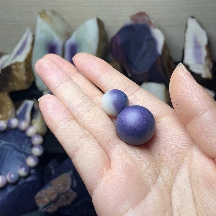 龍***鑨石材新疆托克逊紫蛋白