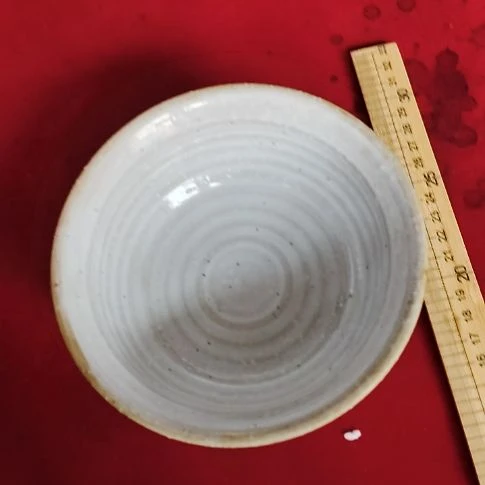 瓷片瓷片，各种摆件，沙锅，