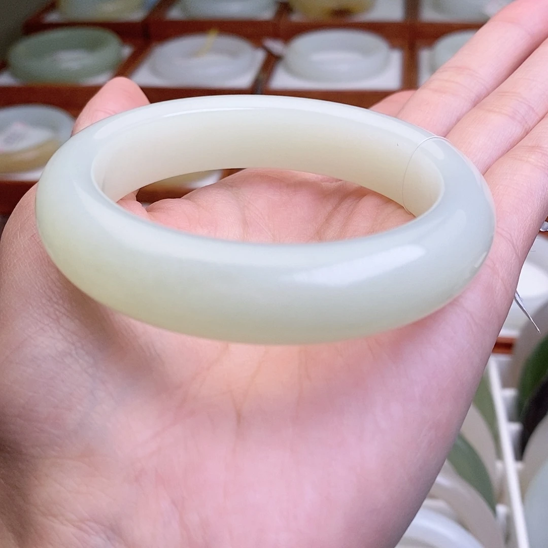 和田玉手镯未镶嵌55