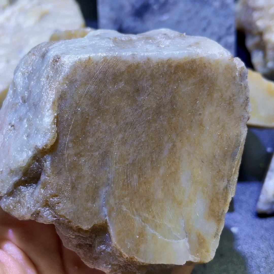 和田玉未镶嵌珠宝半成品