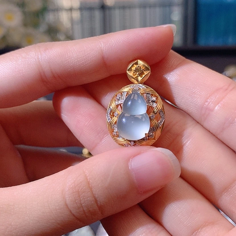 【闪购商品】吊坠(不含链)18K金镶嵌翡翠白月光宝葫芦