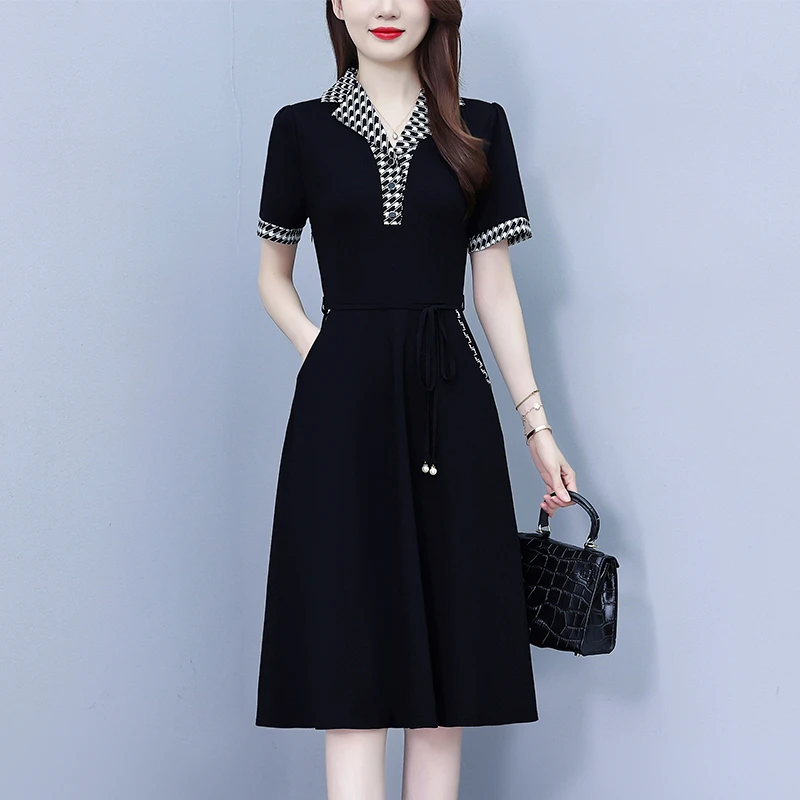 黑色气质连衣裙女2025夏季新款中年妈妈装时尚高端收腰显瘦裙子