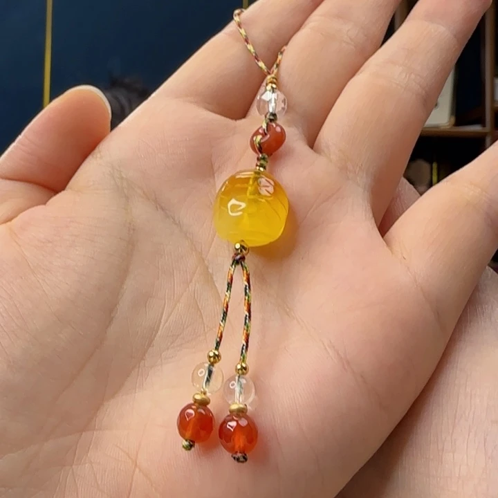 未镶嵌吊坠(赠链)蜜蜡