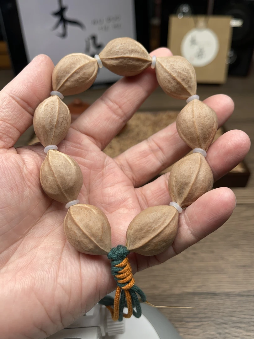 1.9*2.9 尺寸梅林铁核橄榄核手串素串抛光去霜打底精品文玩