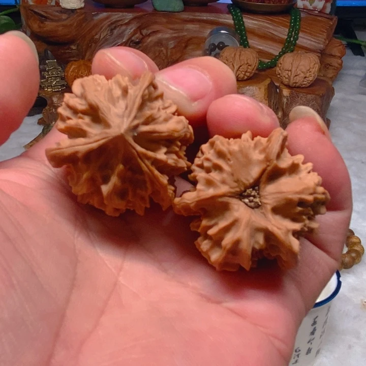 文玩核桃把件三棱