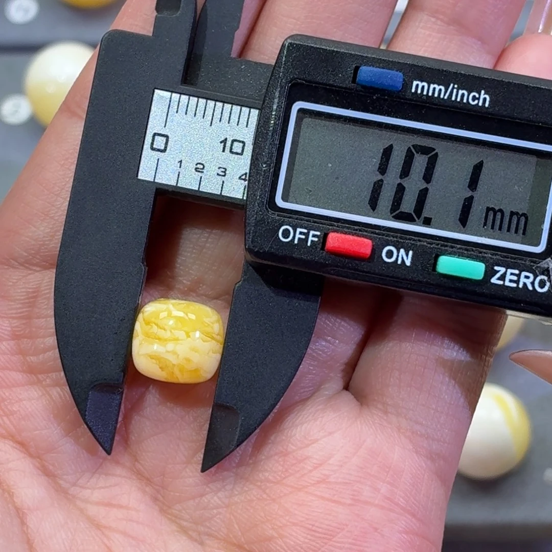 梧***桐琥珀未镶嵌裸石老型