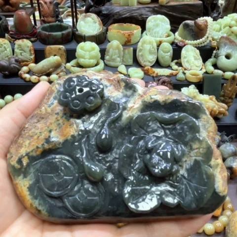 乘***玖岫岩河磨玉（透闪石质玉）未镶嵌挂件