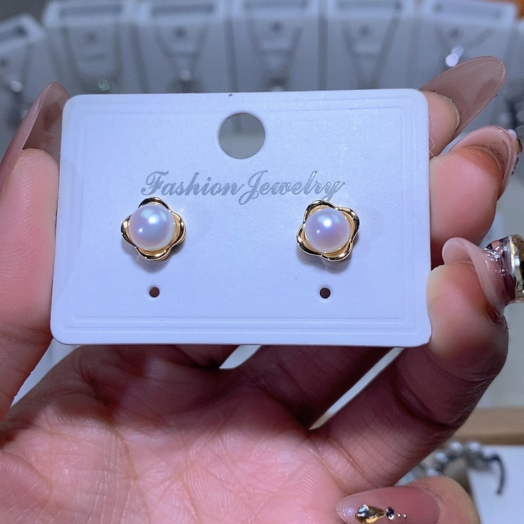 淡水珍珠未镶嵌耳饰