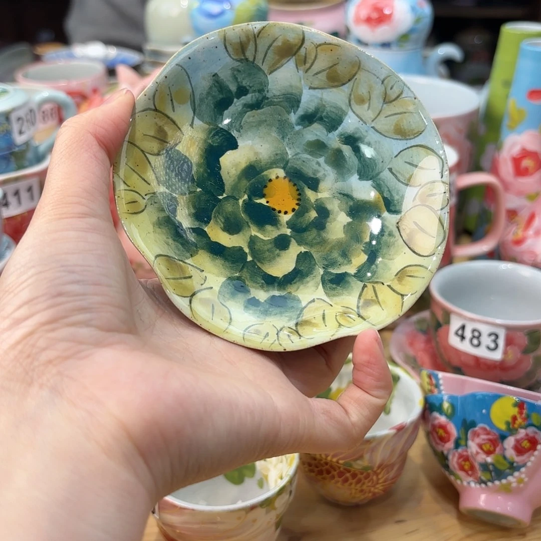 瓷片兔兔盖茨。兔兔