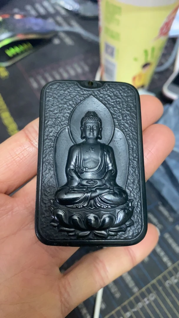 和田玉青玉如来山水吊坠