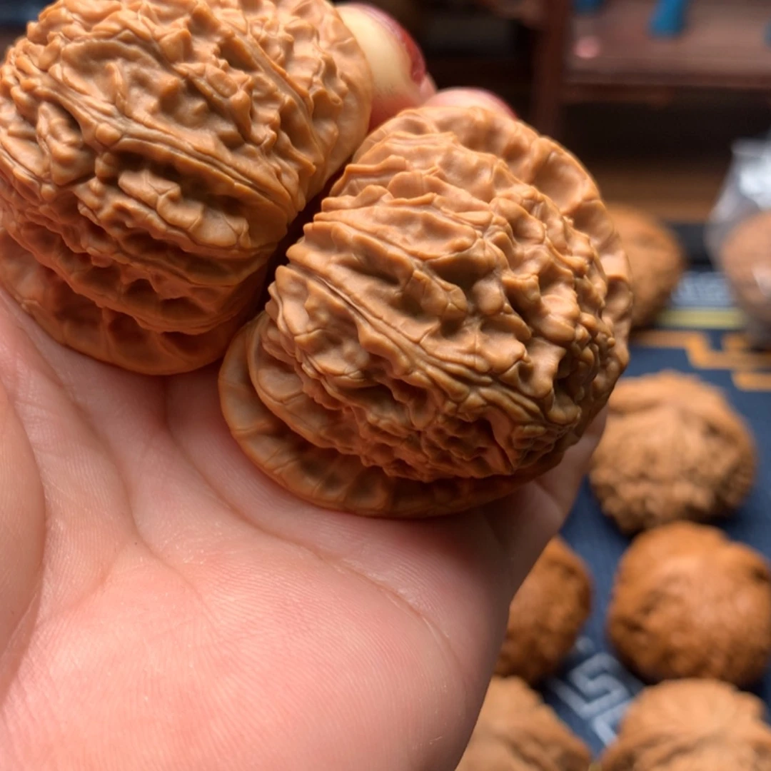 【闪购商品】文玩核桃吊坠涛***8白狮子44