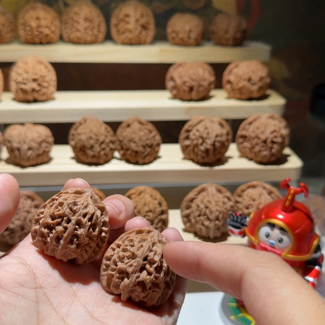 奥***.文玩核桃吊坠34苹果